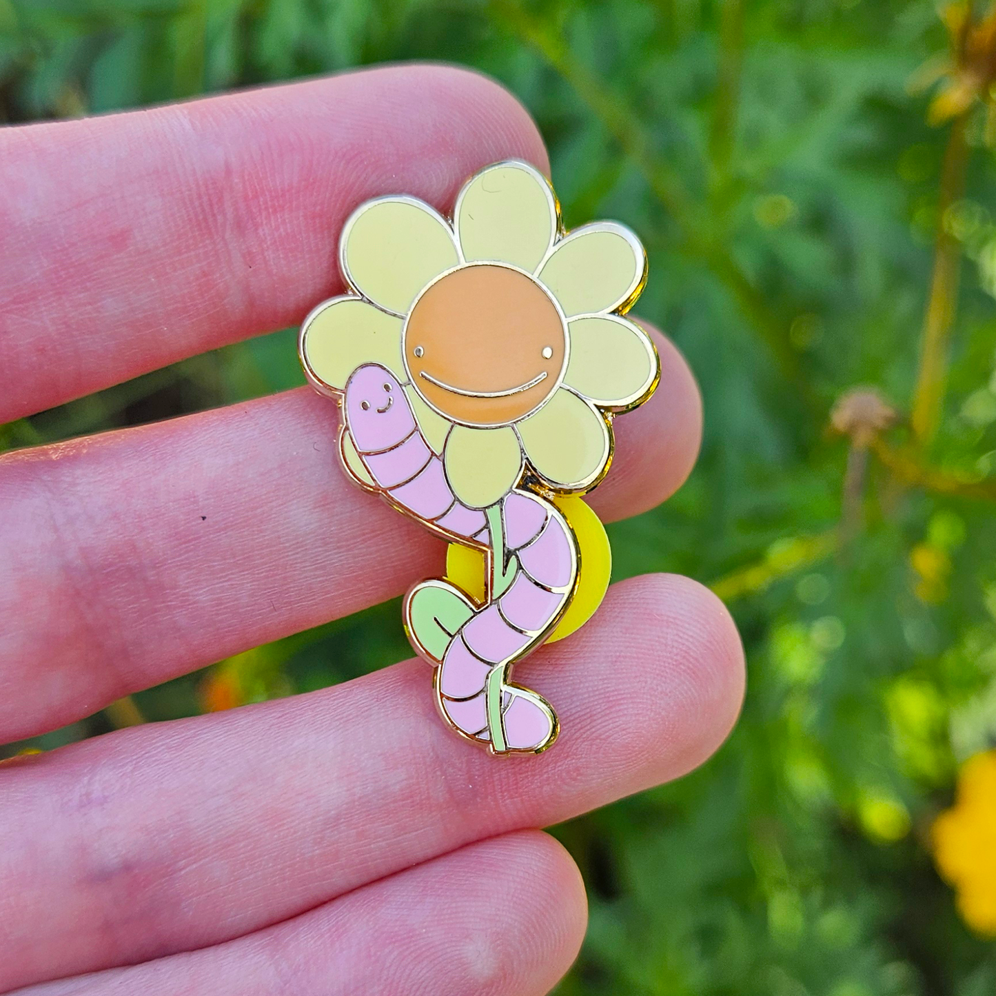 Worm Flower Friends - Pin Club!